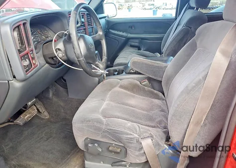 2000 Chevrolet Silverado C1500 из США, поврежденный, VIN 1GCEC19T6YZ326490